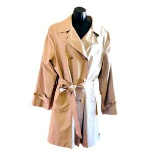 Classic London Fog Double Breasted Tan Coat Size L